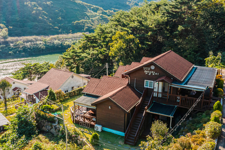 Others 2, Gurye Seomjingang Sunshine Pension, Gurye