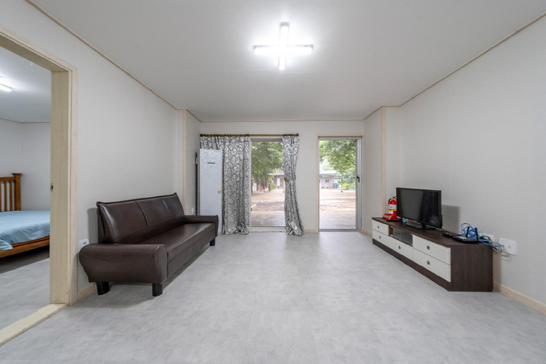 Others 2, Wonju Jumbo Pension, Wonju