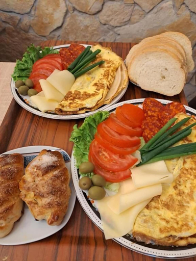 Food & Drinks 5, Rooms Svitlana, Sukošan