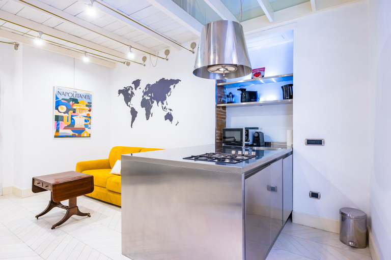 Private kitchen 4, Chiaia Prestige by Napoliapartments, Napoli