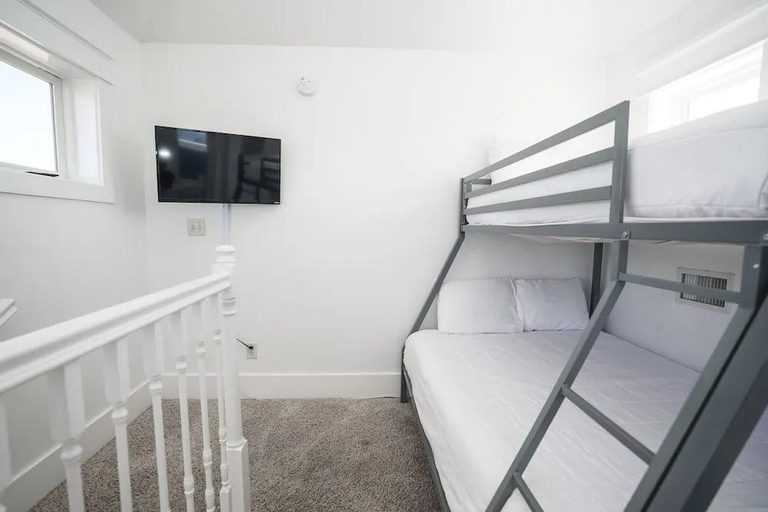 Bedroom 3, Sunnyside Up by Panhandle Getaways, Bay