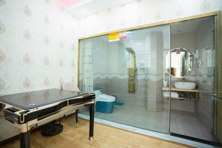 Bathroom 3, Xinglong Hostel, Chengdu