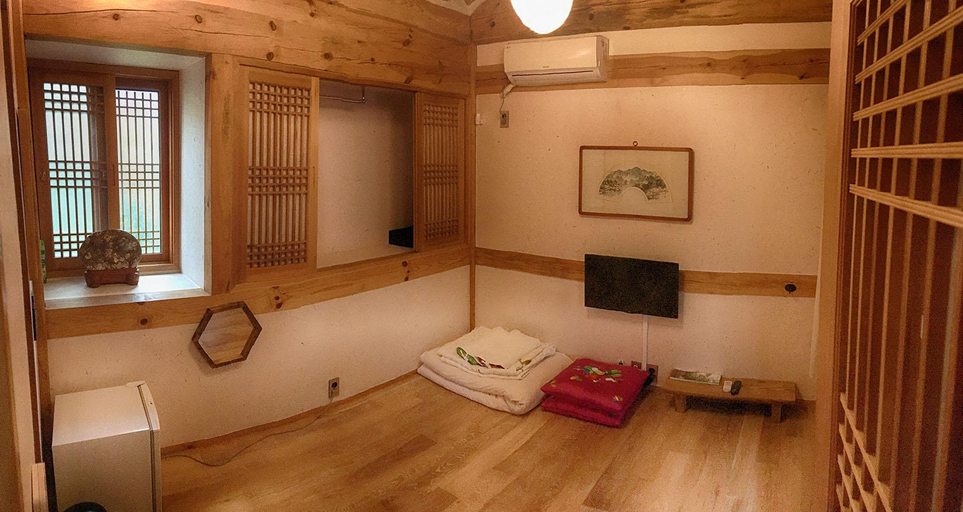 Others 3, Jeonju Iodang Pension, Jeonju