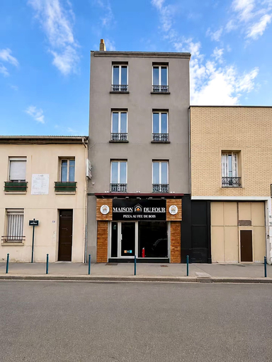 Exterior, Hôtel de la gare, Seine-Saint-Denis