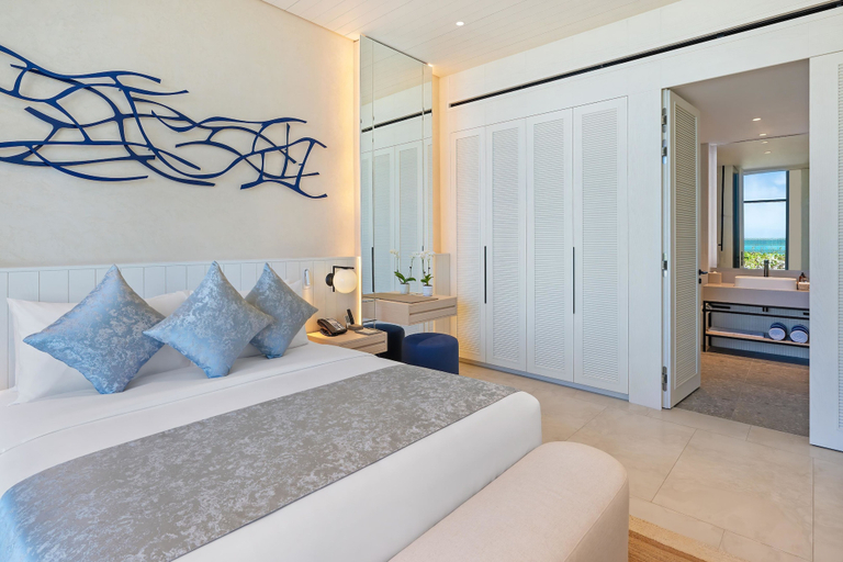 Bedroom 5, Bab Al Nojoum Hudayriyat Villas