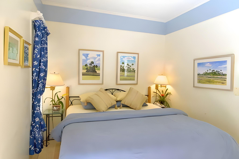 Bedroom 4, Heron House, Monroe