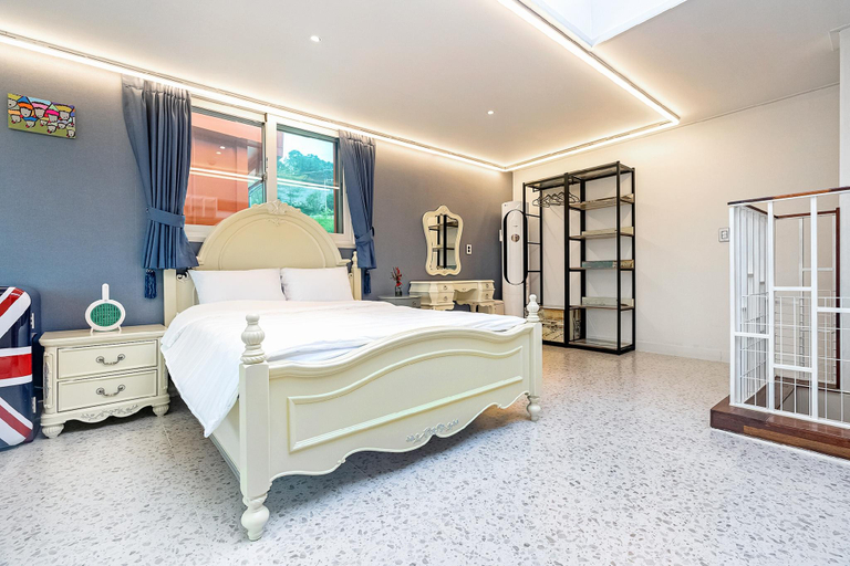 Bedroom, Gapyeong Mengs Village Pool Villa, Gapyeong