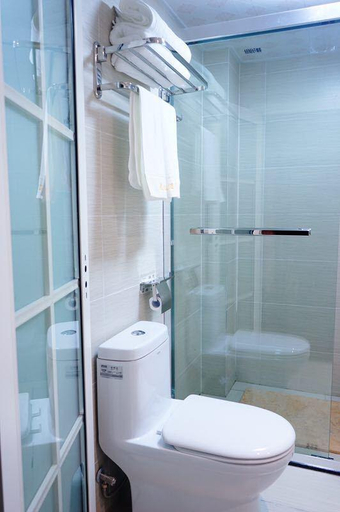 Bathroom 3, Xingchen Boutique Hotel, Xianning