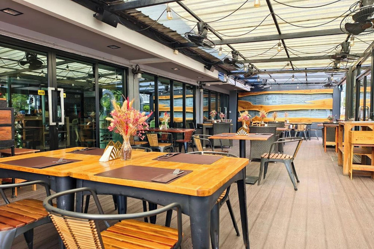 Food & Drinks 5, Frankie's Inn, Pattaya