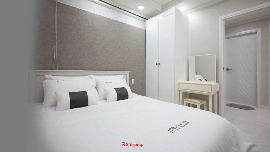 Bedroom 2, Pohang Sea & View Pool Villa, Pohang