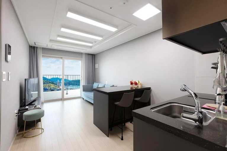 Others 3, Yeosu Stay & Park