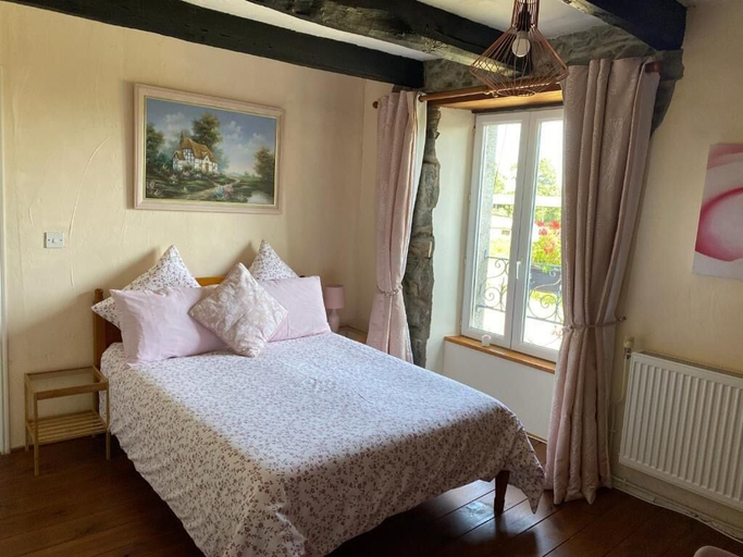 Bedroom 2, La Vieille Boulangerie, Côtes-d'Armor