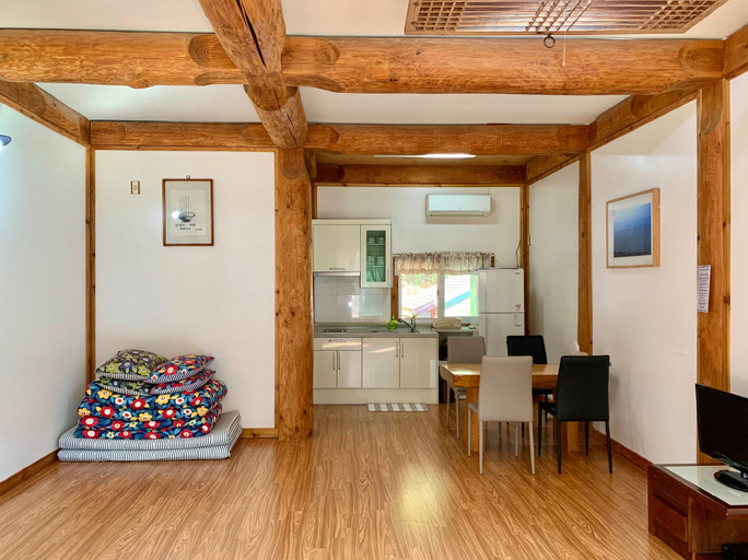 Others 4, Anseong Mountain Feel Pension, Ansoeng