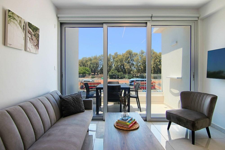 Others 5, Phaedrus Living: Seaside Executive Flat Harbour 101