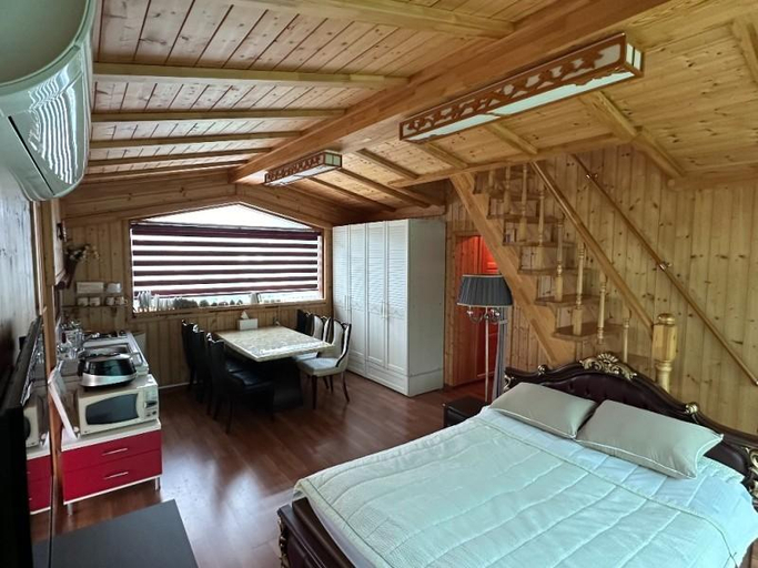 Bedroom, Inje Tulbone Seorak Riverside Pension, Inje