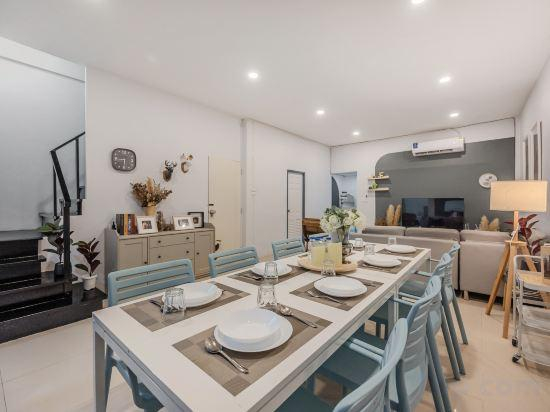 4, Spacious Family Haven Chatuchak Market - 5BR House, Chatuchak