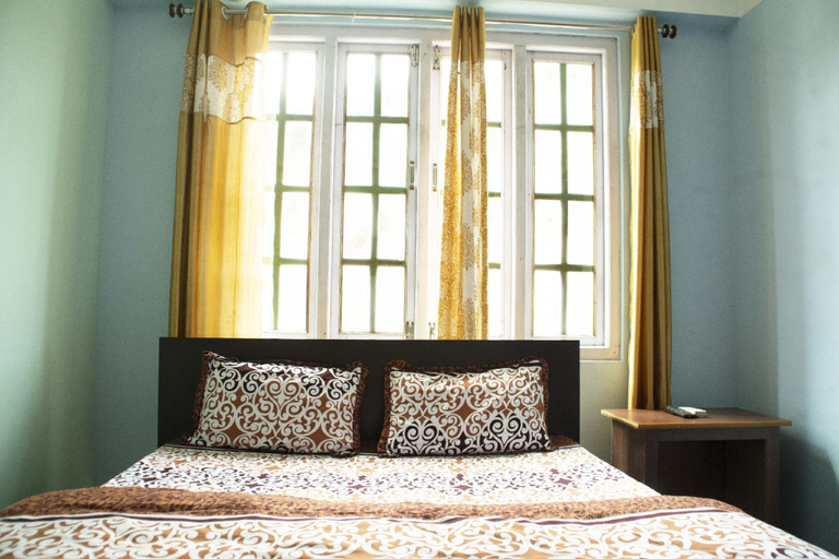 Bedroom 5, Omega Hotel and Lodge, Mechi