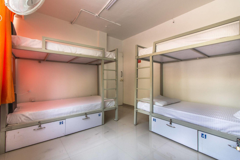 Bedroom, Backpacker Panda Pune, Pune