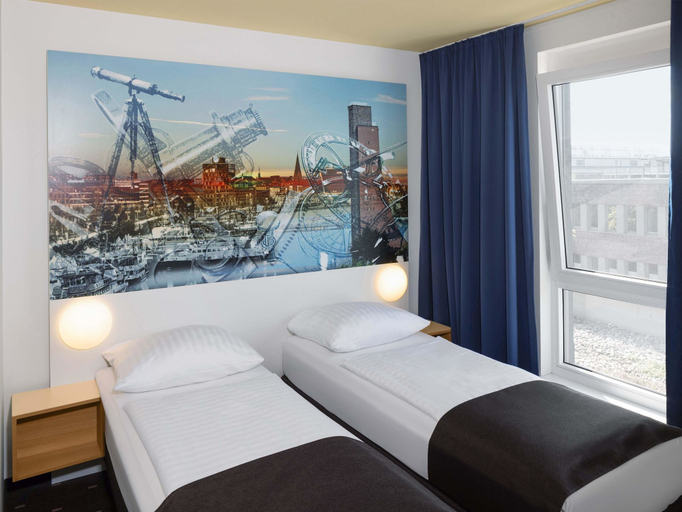 Bedroom 2, B&B Hotel Kiel-Wissenschaftspark, Kiel