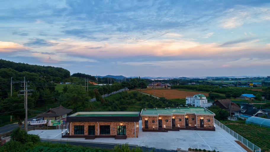 Others 2, Ganghwa Soljeong Pension, Ganghwa