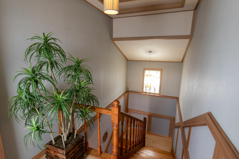 Others 3, Taean Anmyeondo Diana Pension, Taean