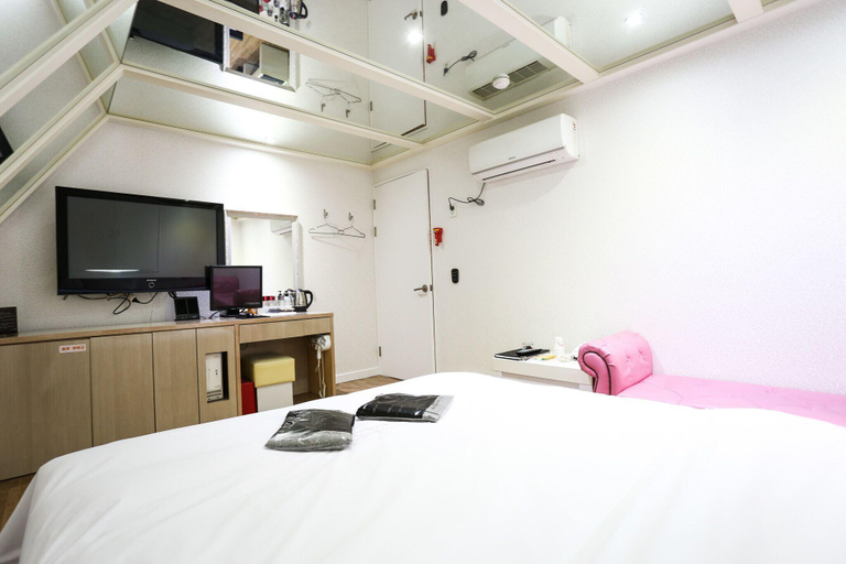 Bedroom 4, Yeongdeungpo The Moon Hotel, Yeongdeungpo