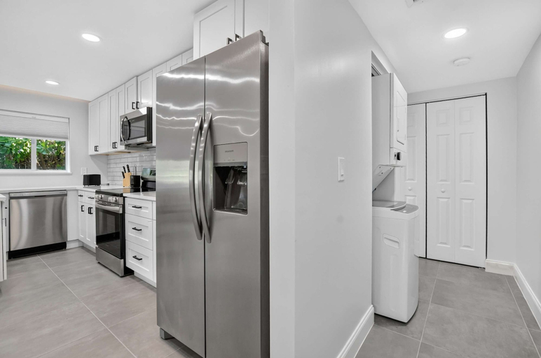 Laundry, Coveside Hideaway 1 - Coastal Retreat, Broward