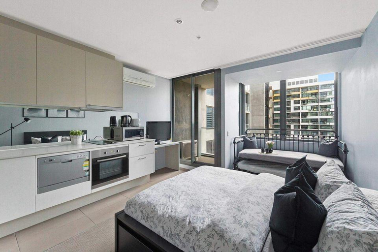 Others 4, A Lovely CBD Studio Right Next to Southern Cross, Melbourne