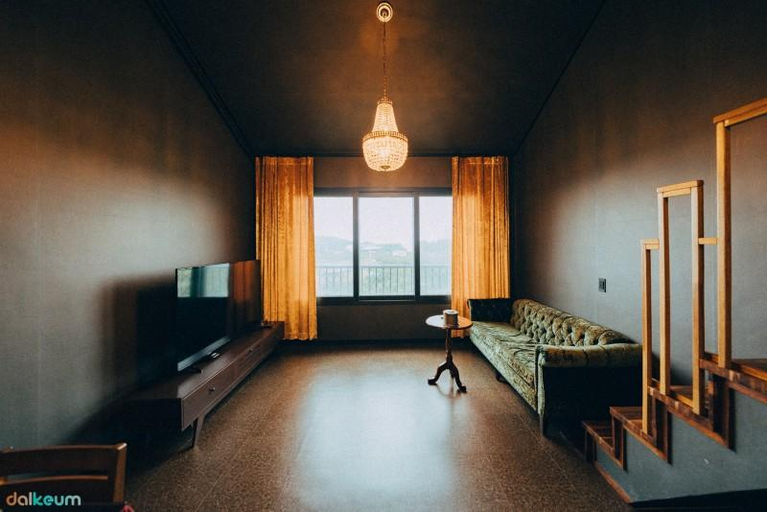 Bedroom 2, Jeju Rare Pension, Jeju