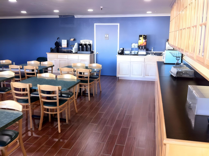 Food & Drinks 5, Days Inn by Wyndham Gilroy, Santa Clara