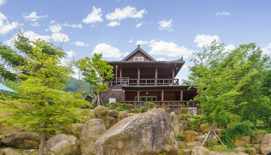 Exterior & Views 3, Sancheong Cheonrihyang Pension, Sancheong