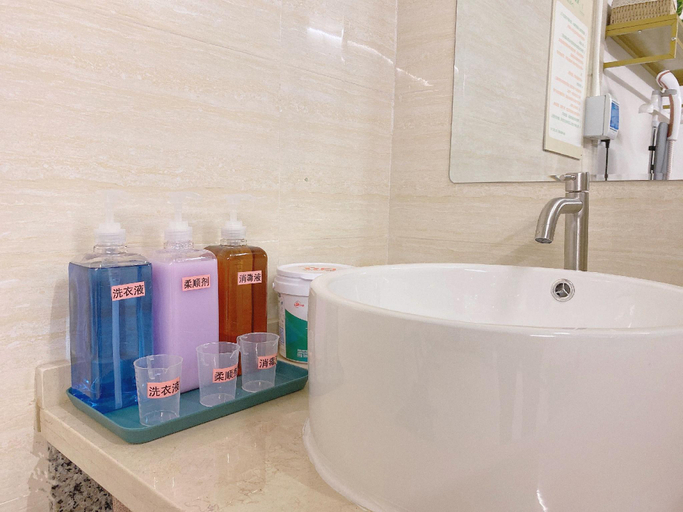 Bathroom 3, Vienna International Hotel Guangdong Zhanjiang Wanda Plaza, Zhanjiang