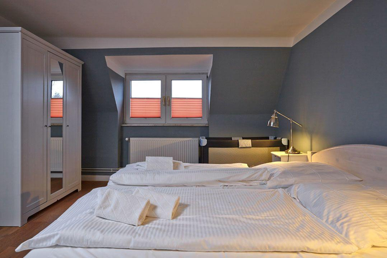 Bedroom 2, Ferienhaus & Appartments Düneneck 8, Nordfriesland