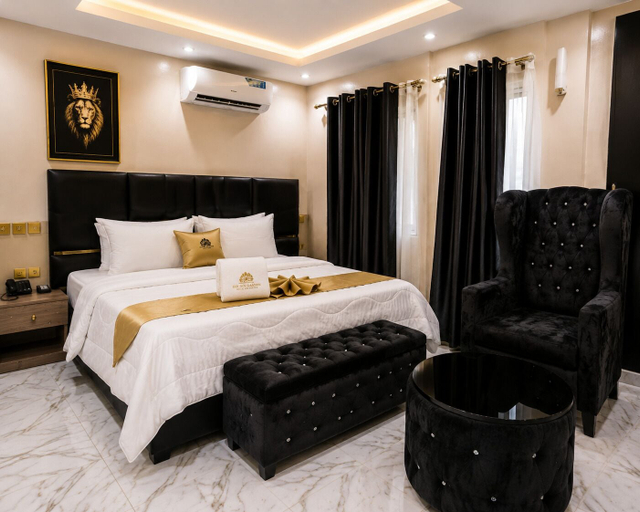 Room 2, Golden Garden Hotel & Suites, Kosofe