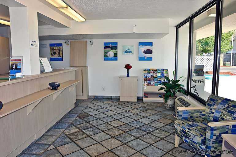 Others 5, Super 6 Inn & Suites, Escambia