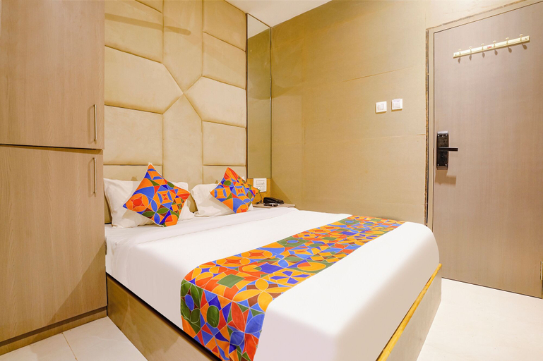 Room 5, Via Anika Residency, Mumbai Suburban