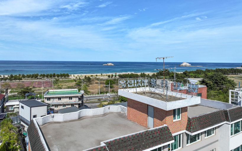 Others 4, Goseong Beach Town Pension, Goseong