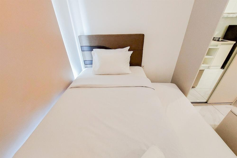 Bedroom 3, Stunning And Strategic Studio Apartment Sky House Alam Sutera, Tangerang