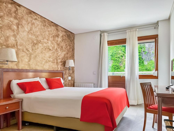 Bedroom 3, Hotel Los Arces, Cantabria