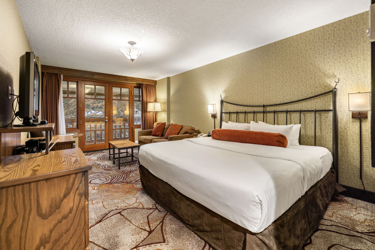 Bedroom 3, Banff Caribou Lodge and Spa, Division No. 15