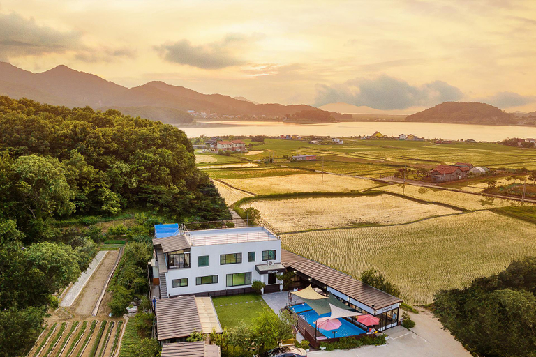 Others 2, Ganghwado langbly Pension, Ganghwa