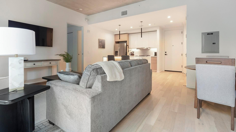 Interior 4, Landing Stylish 1bd, Gym, Yoga Studio, Bexar