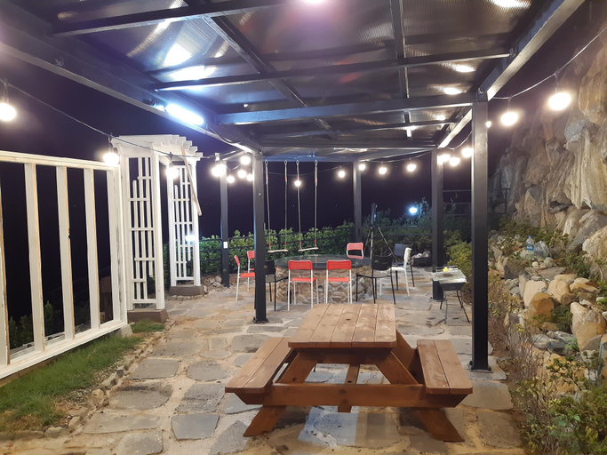 Food & Drinks, Changwon Mango Pension, Masan