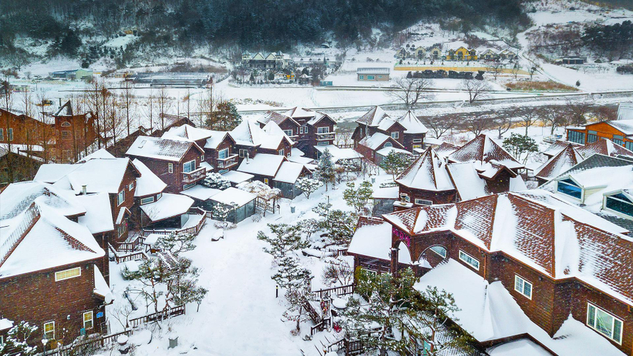 Others 5, Muju Ecoville Pension, Muju