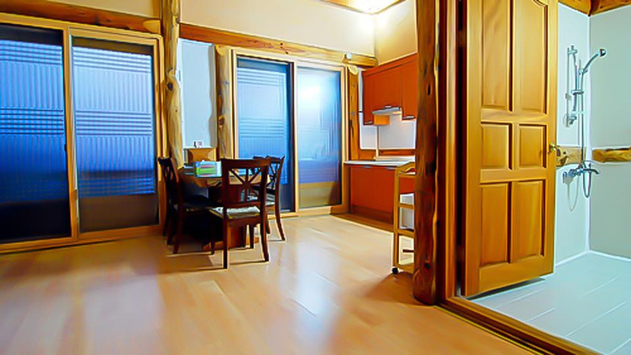 Others, Geoje Sonanggu Pension, Geoje
