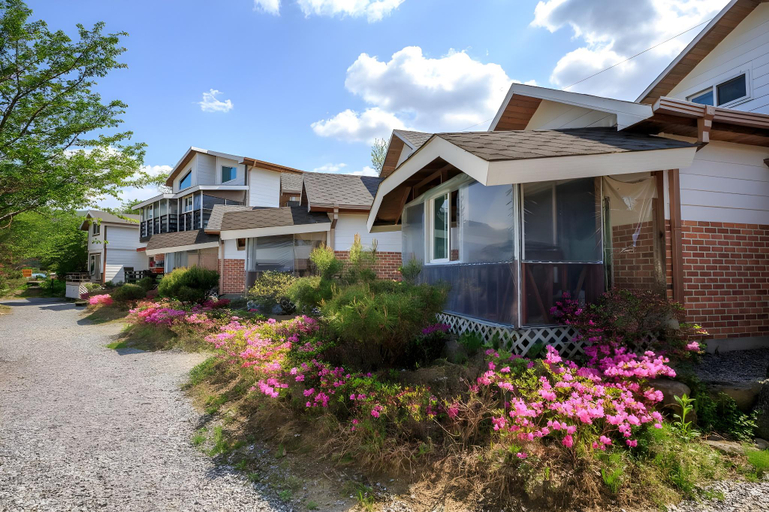 Exterior & Views 1, Yeolmok Pension, Gapyeong