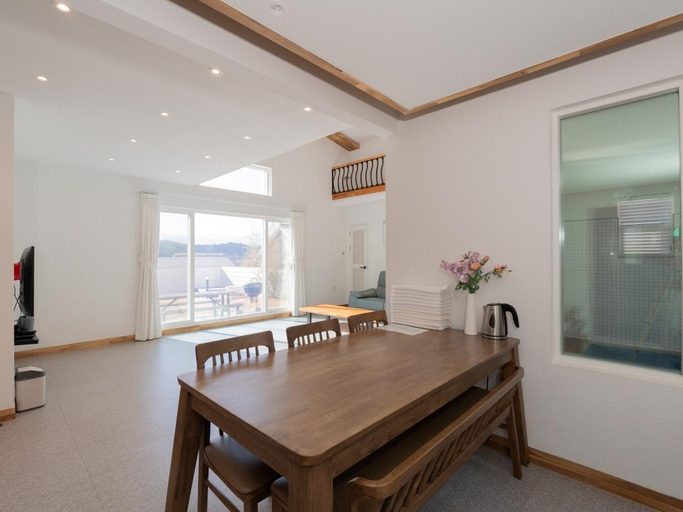 Others 2, Gangneung Peach 203 Pension, Gangneung