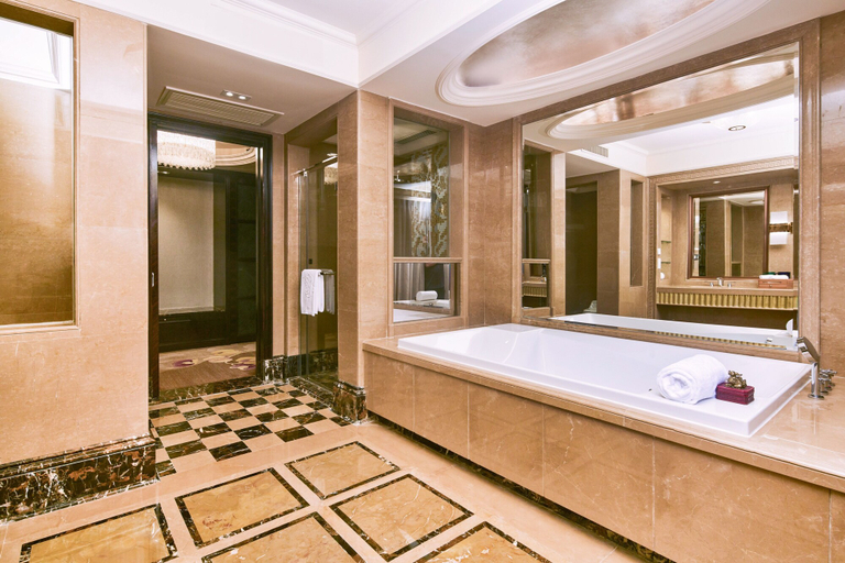Bathroom 4, Chateau Star River Guangzhou, Guangzhou