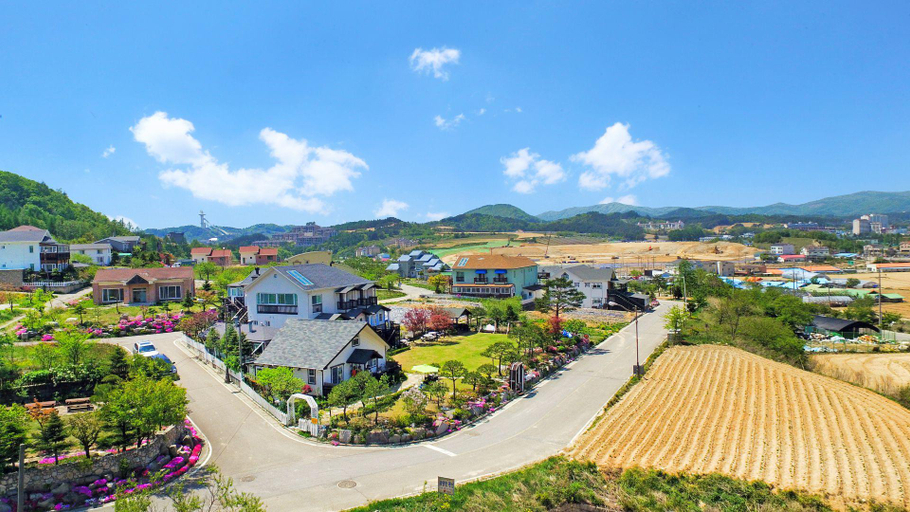 Others 2, Pyeongchang Beautiful Pension, Pyeongchang