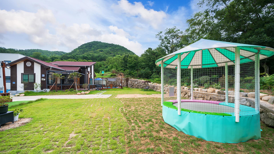 Others 3, Gyeongju Wild Kids Pool Villa, Gyeongju